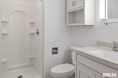 3225 Old Macarthur Blvd, Springfield, IL 62704 photo 12
