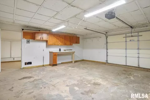 821 Indiana Ave, Springfield, IL 62702 photo 34