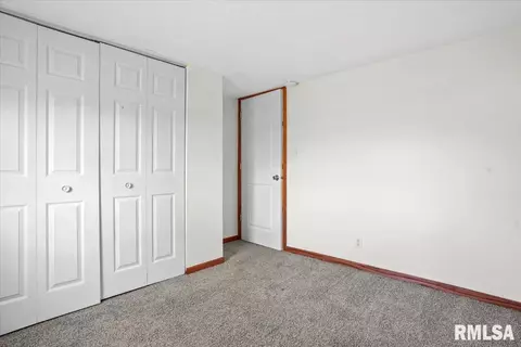 821 Indiana Ave, Springfield, IL 62702 photo 23