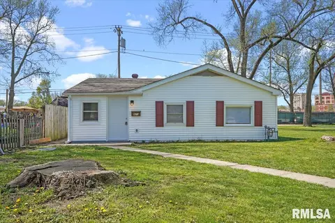 821 Indiana Ave, Springfield, IL 62702