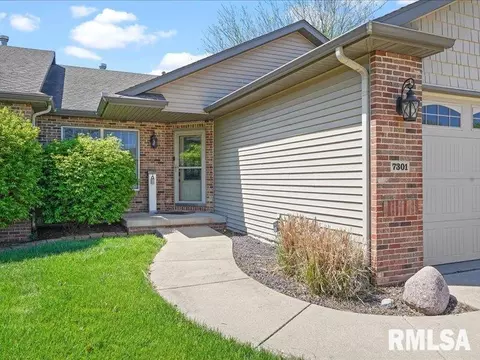 7301 Preston Dr, Springfield, IL 62711 photo 2