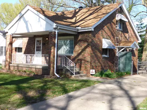 2068 N 20th St, Springfield, IL 62702