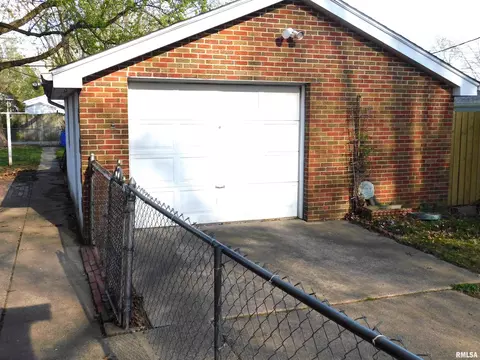 2068 N 20th St, Springfield, IL 62702 photo 20