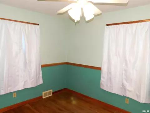 2068 N 20th St, Springfield, IL 62702 photo 10