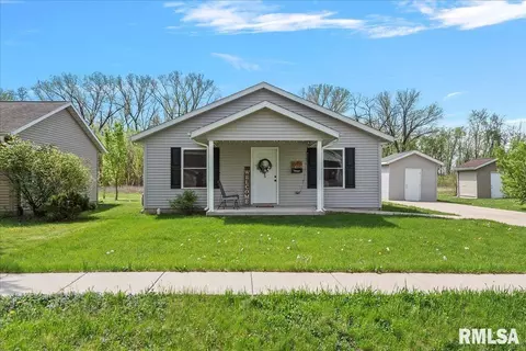 2210 Enterprise St, Grandview, IL 62702