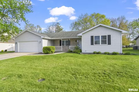 424 Windamere Dr, Sherman, IL 62684