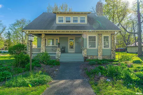 309 Tremont St, Lincoln, IL 62656
