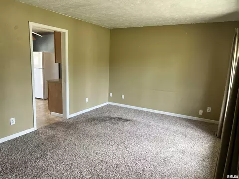 2542 E Wilshire Rd, Springfield, IL 62703 photo 3