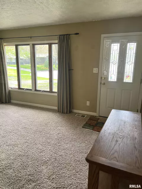 2542 E Wilshire Rd, Springfield, IL 62703 photo 12