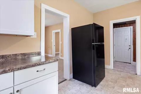 1217 Cass St, Springfield, IL 62703 photo 9