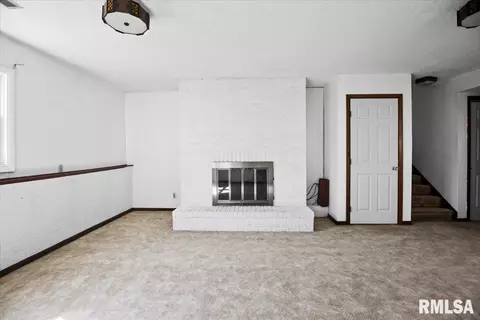 196 Golf Rd, Springfield, IL 62704 photo 8