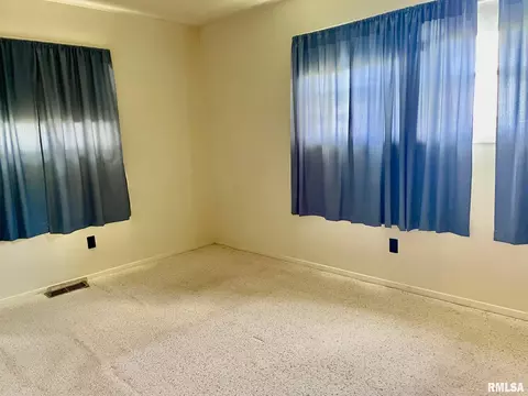 3169 S Macarthur Blvd, Springfield, IL 62704 photo 13