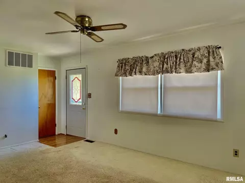 3169 S Macarthur Blvd, Springfield, IL 62704 photo 4