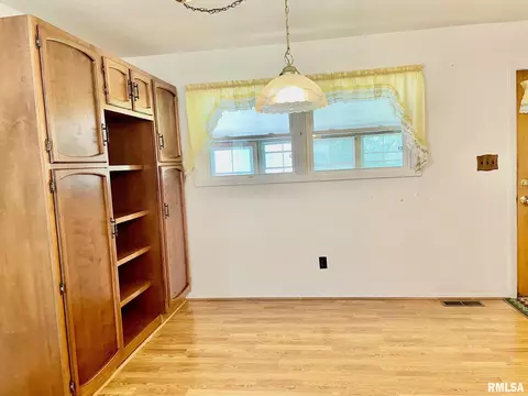 3169 S Macarthur Blvd, Springfield, IL 62704 photo 6