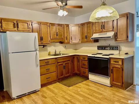 3169 S Macarthur Blvd, Springfield, IL 62704 photo 8