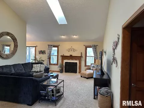 6605 Bellflower Ct, Springfield, IL 62712 photo 3