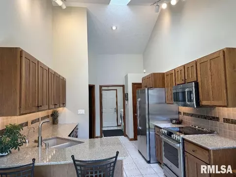 6605 Bellflower Ct, Springfield, IL 62712 photo 6
