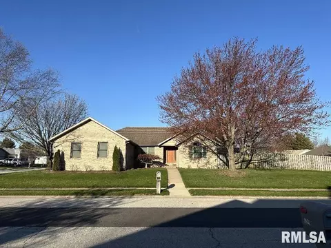 6605 Bellflower Ct, Springfield, IL 62712