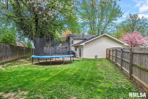 Exterior - 50 Nottingham Rd, Springfield, IL 62704 photo 3 of 6