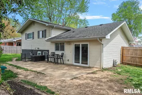 Exterior - 50 Nottingham Rd, Springfield, IL 62704 photo 4 of 6