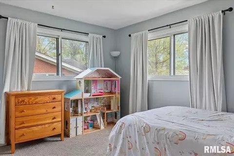 Bedroom - 50 Nottingham Rd, Springfield, IL 62704 photo 5 of 7