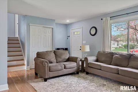 Living - 50 Nottingham Rd, Springfield, IL 62704 photo 4 of 4
