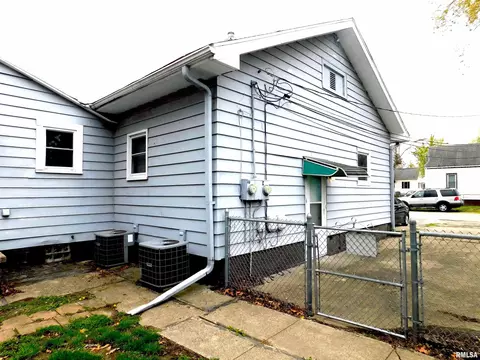 1801 N 10th St, Springfield, IL 62702 photo 18