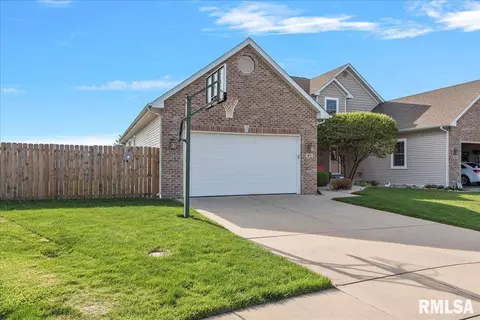 475 Elle Ct, Springfield, IL 62711 photo 3