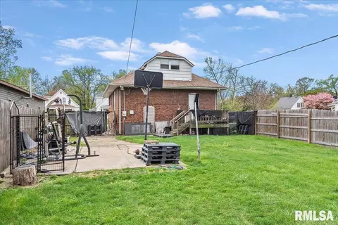 Exterior - 2153 E Capitol Ave, Springfield, IL 62703 photo 7 of 8