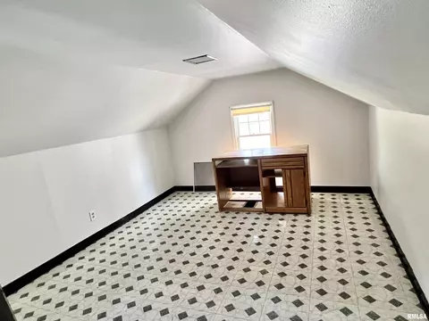 Bedroom - 204 E Black Ave, Springfield, IL 62702 photo 1 of 3