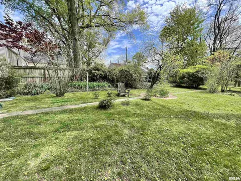 Exterior - 204 E Black Ave, Springfield, IL 62702 photo 6 of 6