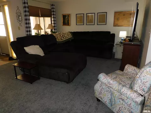 13 Juniper Ln, Springfield, IL 62704 photo 7