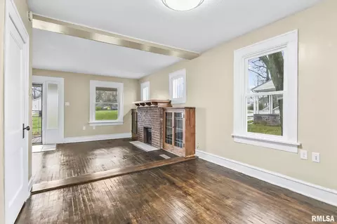 620 E Keys Ave, Springfield, IL 62702 photo 9