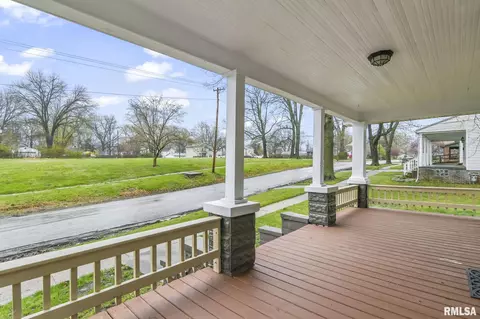 620 E Keys Ave, Springfield, IL 62702 photo 4