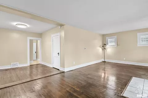 620 E Keys Ave, Springfield, IL 62702 photo 8
