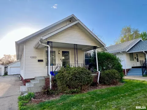 2325 S 9th St, Springfield, IL 62703