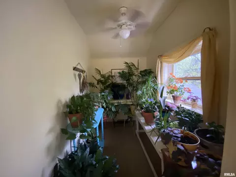Other - 216 W Elliott St, Springfield, IL 62702 photo 1 of 2