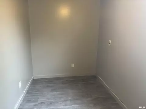 1101 N 5th St, Springfield, IL 62702 photo 5
