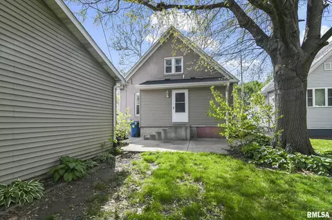 906 N Walnut St, Springfield, IL 62702 photo 29