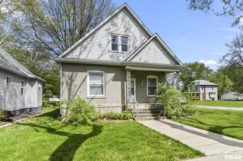 906 N Walnut St, Springfield, IL 62702 photo 2