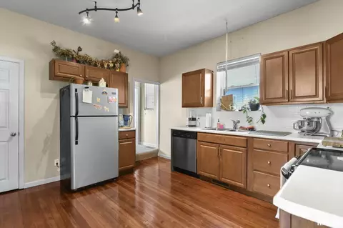 906 N Walnut St, Springfield, IL 62702 photo 14
