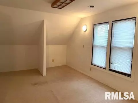 1210 N 6th St, Springfield, IL 62702 photo 18