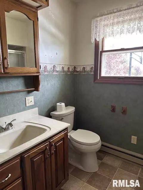 412 Hickman Rd, Camp Point, IL 62320 photo 10