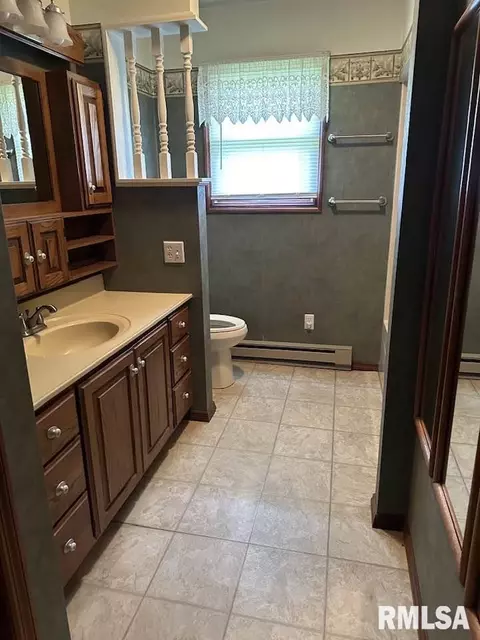 412 Hickman Rd, Camp Point, IL 62320 photo 9