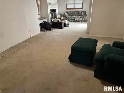 412 Hickman Rd, Camp Point, IL 62320 photo 5