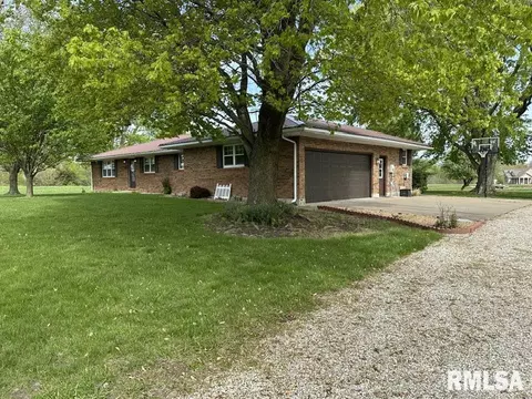 412 Hickman Rd, Camp Point, IL 62320