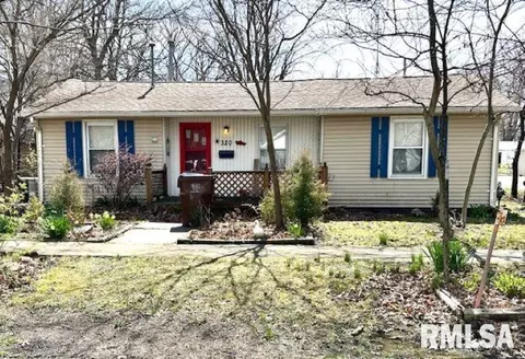 320 W Green St, Virden, IL 62690