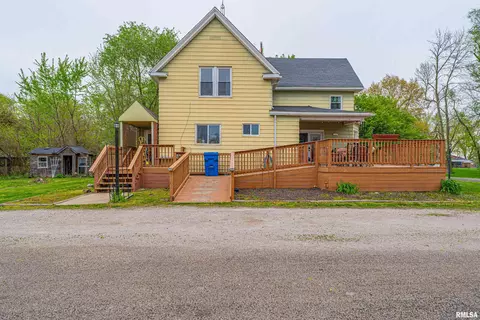 207 Main St, Middletown, IL 62666 photo 2