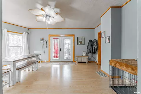 207 Main St, Middletown, IL 62666 photo 4