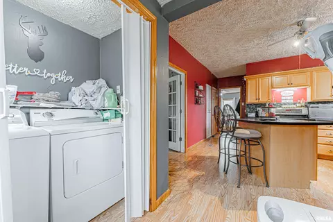 207 Main St, Middletown, IL 62666 photo 12